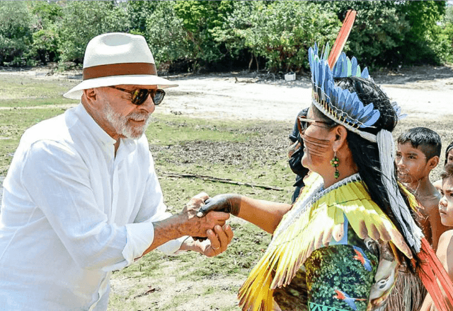Imagem da noticia Lula anuncia criação de universidade indígena e promete energia para 4,3 famílias de reserva