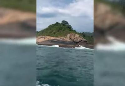 Corpo resgatado no mar foi encaminhado para o IML no Rio Corpo resgatado no mar foi encaminhado para o IML no Rio