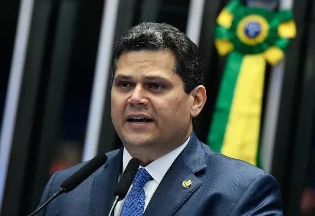Imagem da noticia Após decisão de Dino, Alcolumbre diz que criminalizar emendas parlamentares agride a democracia