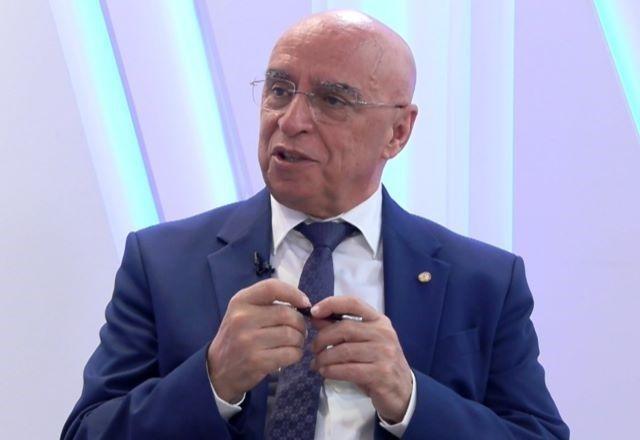 PDT quer "pelo menos mais um ministério", diz Mário Heringer, novo líder do partido na Câmara PDT quer "pelo menos mais um ministério", diz Mário Heringer, novo líder do partido na Câmara