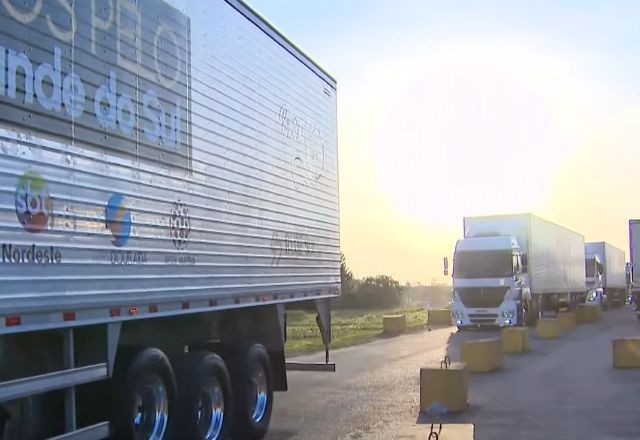 Imagem da noticia Na estrada: carretas do "SBT do Bem" chegam ao Rio Grande do Sul