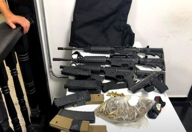 Imagem da noticia Quadrilha armada com fuzis troca tiro com policiais federais no interior de SP