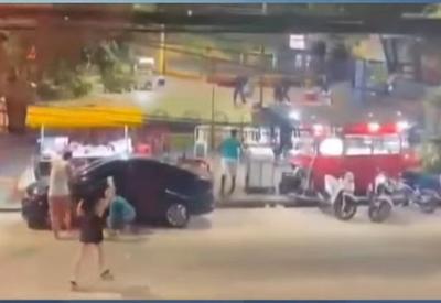 Jovem de 21 anos é assassinado na frente da mãe em Belém  Jovem de 21 anos é assassinado na frente da mãe em Belém