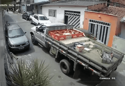 Caminhão perde força na subida e mata duas crianças atropeladas em São Luís (MA) Caminhão perde força na subida e mata duas crianças atropeladas em São Luís (MA)