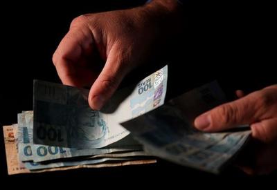 Selic: Banco Central deve subir taxa básica de juros para 14,25% ao ano nesta quarta (19) Selic: Banco Central deve subir taxa básica de juros para 14,25% ao ano nesta quarta (19)