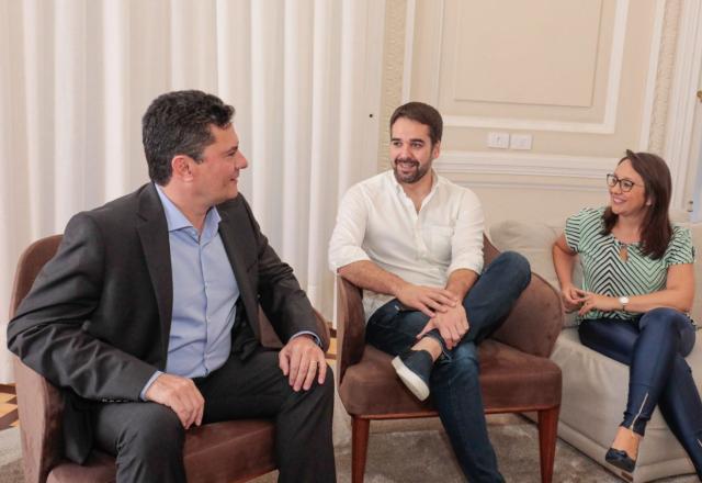 Eduardo Leite recebe Sergio Moro e falam sobre "Brasil justo para todos" Eduardo Leite recebe Sergio Moro e falam sobre "Brasil justo para todos"