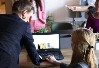 Mulheres recebem 21% menos que homens no setor privado  Mulheres recebem 21% menos que homens no setor privado