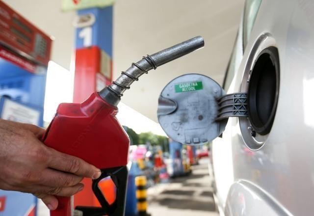 Imagem da noticia Alta nos preços: veja mitos e verdades para economizar o combustível