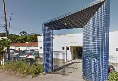 Adolescente morre durante brincadeira com colega em escola pública de PE Adolescente morre durante brincadeira com colega em escola pública de PE