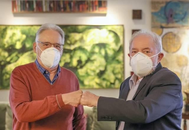 Imagem da noticia Lula divulga foto de encontro com Fernando Henrique Cardoso