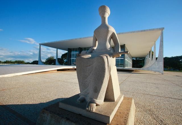 Imagem da noticia STF diz ver "importância" em fala de Bolsonaro para pôr fim a bloqueios