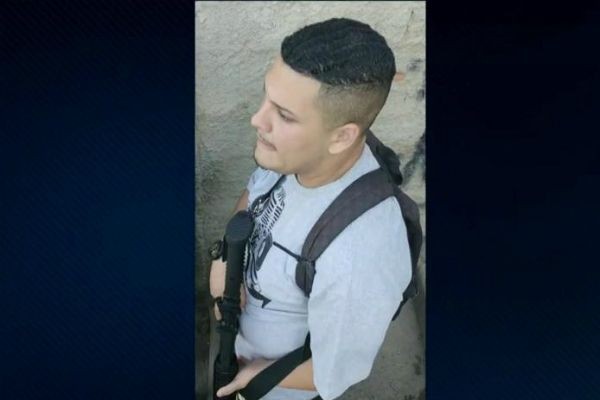 Imagem da noticia Família de jovem preso no Rio diz que ele é inocente e vítima de engano