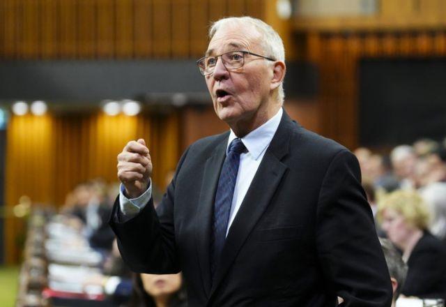 Canadá amplia proibição de armas de fogo e propõe doação para Ucrânia Canadá amplia proibição de armas de fogo e propõe doação para Ucrânia