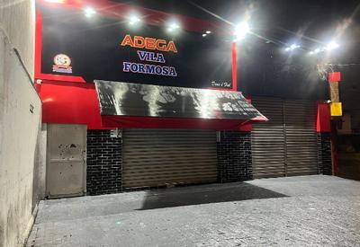 Briga em adega termina com um morto e um ferido na zona leste de SP Briga em adega termina com um morto e um ferido na zona leste de SP