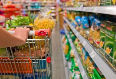 Café, frango e legumes encarecem em todas as regiões do Brasil Café, frango e legumes encarecem em todas as regiões do Brasil