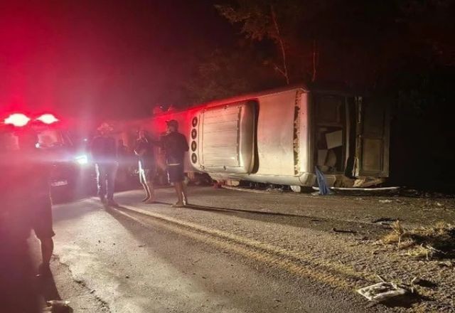 Imagem da noticia Sobe para 17 número de mortos em acidente de ônibus no Agreste de PE