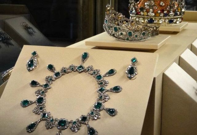 Imagem da noticia Roubo no Louvre: Joias levadas precisam ser encontradas em até 24h, diz especialista