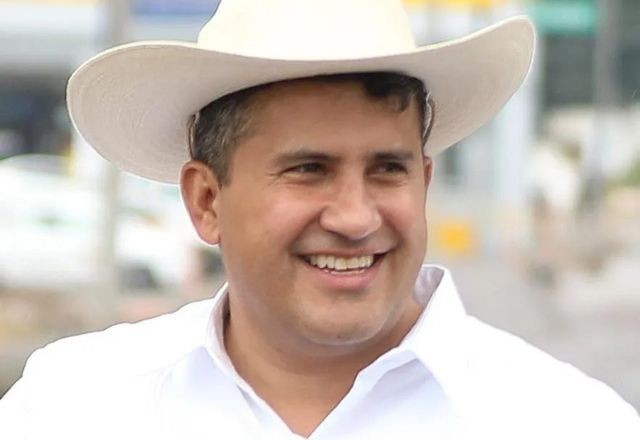 Imagem da noticia Prefeito mexicano é morto a tiros durante celebração do Dia dos Mortos