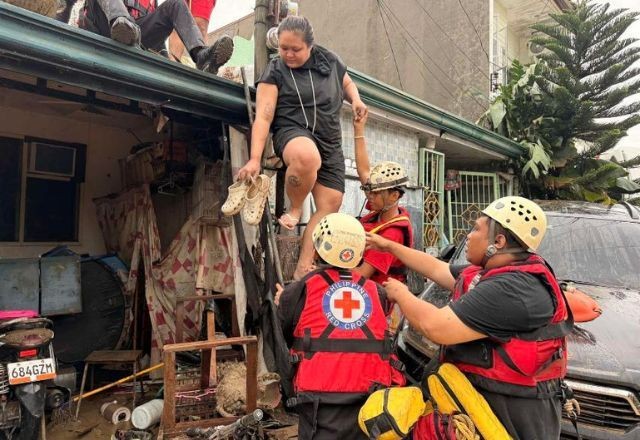 Imagem da noticia Passagem de tufão deixa ao menos 2 mortos nas Filipinas