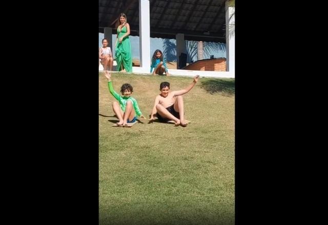 Imagem da noticia Mãe de ator pede doações para família de amigo que morreu em acidente