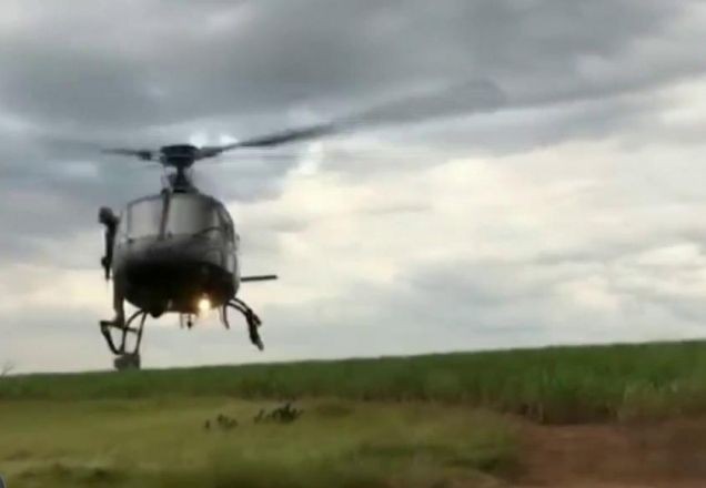 Imagem da noticia Helicóptero é apreendido com meia tonelada de cocaína no interior de SP