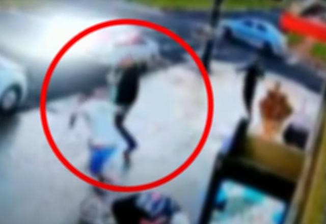 Imagem da noticia Homem morre baleado ao ser atingido por engano; alvo também foi morto