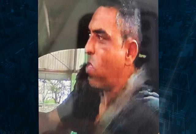 Imagem da noticia Preso pela morte de família foi visto saindo de condomínio