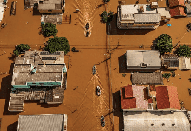 SBT News na TV: Chuva volta a provocar enchentes no RS; Lula diz que deve vetar taxação de importados SBT News na TV: Chuva volta a provocar enchentes no RS; Lula diz que deve vetar taxação de importados