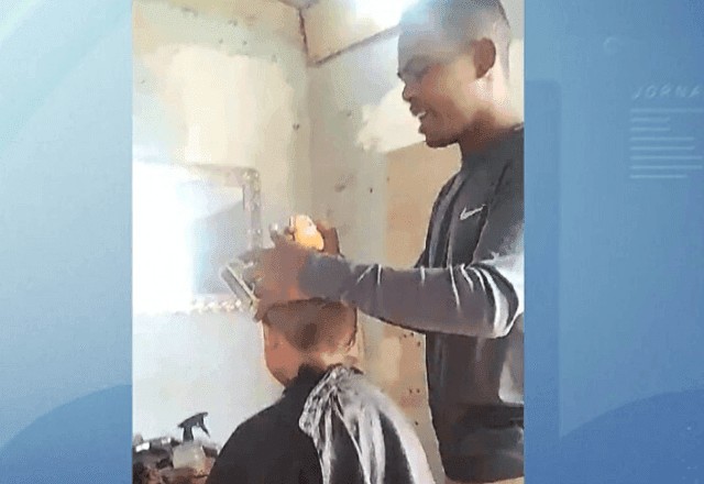 Barbeiro baleado em operação da PM no Rio fica paraplégico, diz boletim médico Barbeiro baleado em operação da PM no Rio fica paraplégico, diz boletim médico