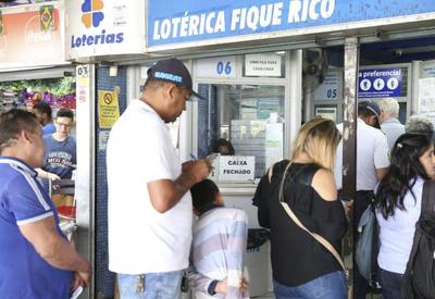 Mais de R$ 300 mi em prêmios foram esquecidos na Caixa em 2022 Mais de R$ 300 mi em prêmios foram esquecidos na Caixa em 2022