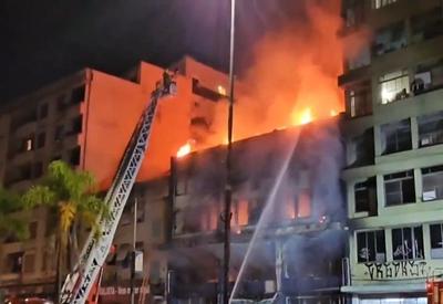 Incêndio em pousada de Porto Alegre deixa 10 pessoas mortas Incêndio em pousada de Porto Alegre deixa 10 pessoas mortas