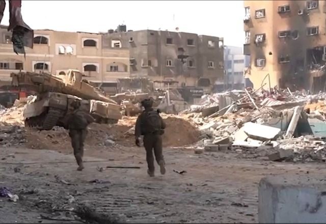 Imagem da noticia Benjamin Netanyahu admite que armou milícias rivais do Hamas em Gaza