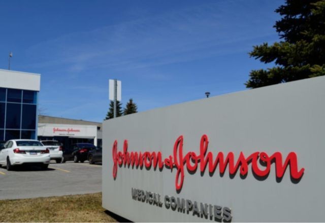 Imagem da noticia Talco da Johnson & Johnson é acusado de ter substância cancerígena; entenda