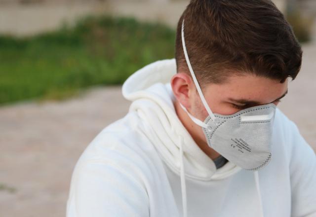 OMS não recomenda uso de máscaras com válvula OMS não recomenda uso de máscaras com válvula