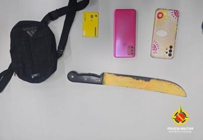 Polícia apreende adolescentes suspeitos de praticar roubos na área central de Brasília Polícia apreende adolescentes suspeitos de praticar roubos na área central de Brasília