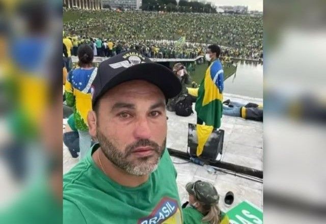 Imagem da noticia STF forma maioria e torna Léo Índio réu por 8 de janeiro
