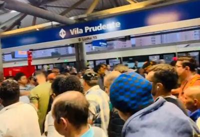 Linha 15-prata do monotrilho opera com velocidade reduzida em SP Linha 15-prata do monotrilho opera com velocidade reduzida em SP