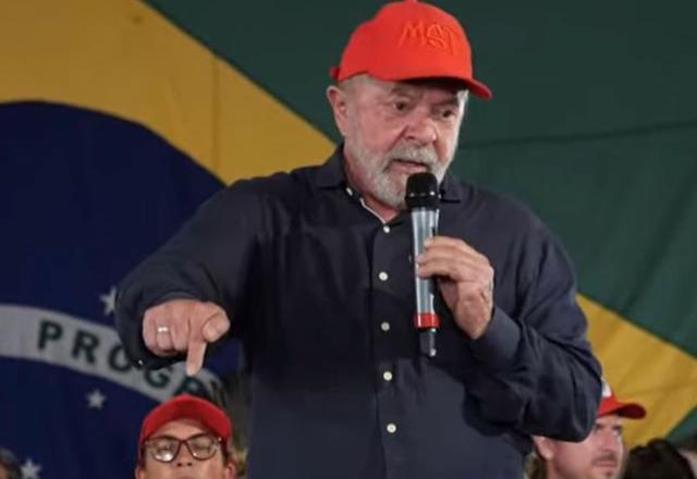Lula diz que, se eleito, precisará de "metade de deputados bons" Lula diz que, se eleito, precisará de "metade de deputados bons"