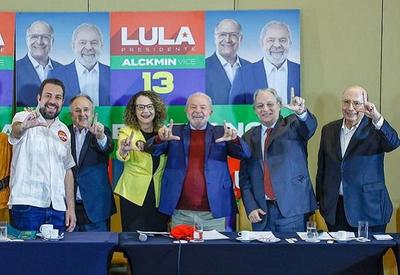 Henrique Meirelles declara apoio a Lula na corrida presidencial Henrique Meirelles declara apoio a Lula na corrida presidencial