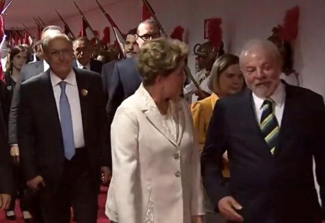 Imagem da noticia Lula chega ao TSE para acompanhar posse de Alexandre de Moraes