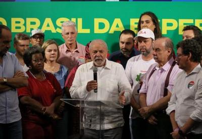 Em BH, Lula promete obras, avanço econômico e rechaça migração de votos de Zema Em BH, Lula promete obras, avanço econômico e rechaça migração de votos de Zema