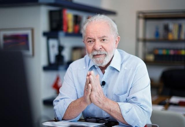 Imagem da noticia A empresários, Lula se diz aberto ao diálogo e critica Bolsonaro