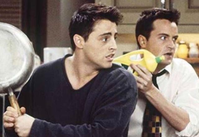 Imagem da noticia Matt Le Blanc fala pela 1ª vez sobre a morte de Matthew Perry: "Vai ficar com os 20 dólares que me deve"