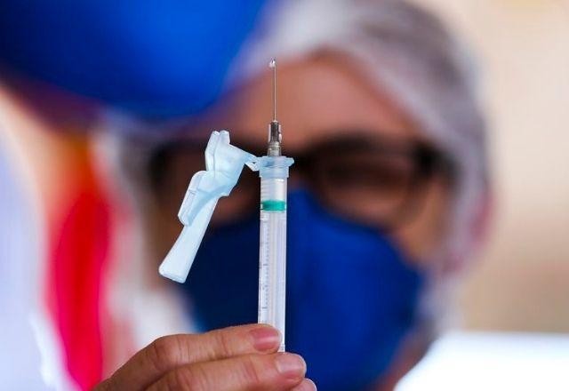 Imagem da noticia Israel anuncia 3ª dose da vacina contra covid-19 para maiores de 30 anos