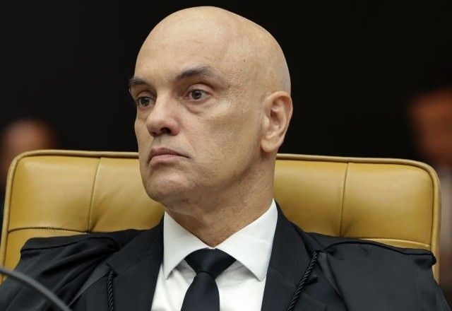 Imagem da noticia "Não existe a menor possibilidade de recuar nem um milímetro", diz Moraes ao The Washington Post