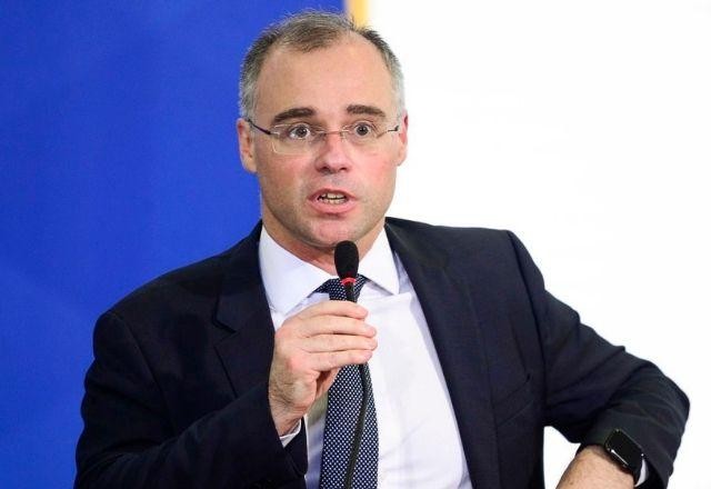 Imagem da noticia Mendonça reage às críticas em relação ao voto dele no caso Silveira