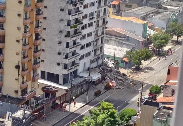 Imagem da noticia Sacadas de prédio de 13 andares desabam em Belém (PA)