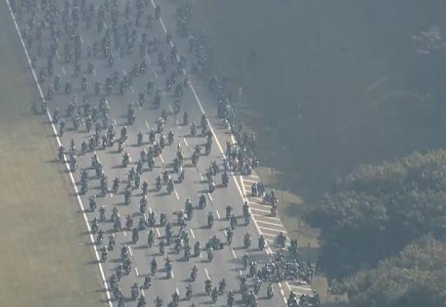 Imagem da noticia Veja imagens da "motociata" de Bolsonaro em São Paulo