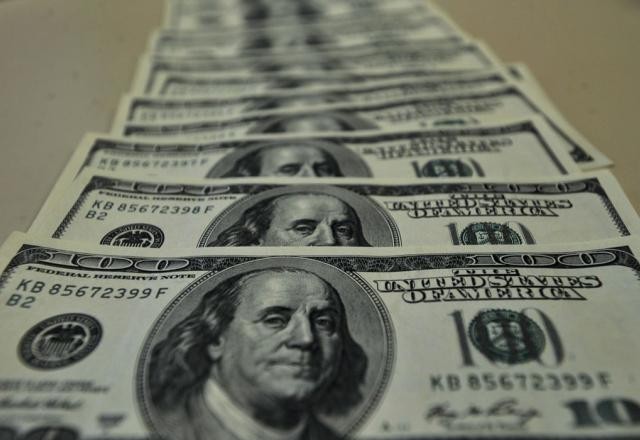 Imagem da noticia Wall Street fecha em queda após anúncio de nova variante da covid-19