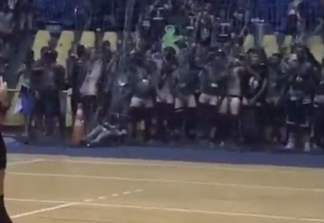 Imagem da noticia Unisa expulsa alunos que simularam masturbação em jogo de vôlei feminino